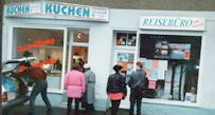 Chronik-Bild der Aussenansicht unserer ersten Geschaeftsstelle